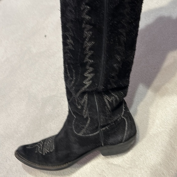 Golden Goose black suede boots w/silver thread worn only a few times. Silver zip - Picture 3 of 10